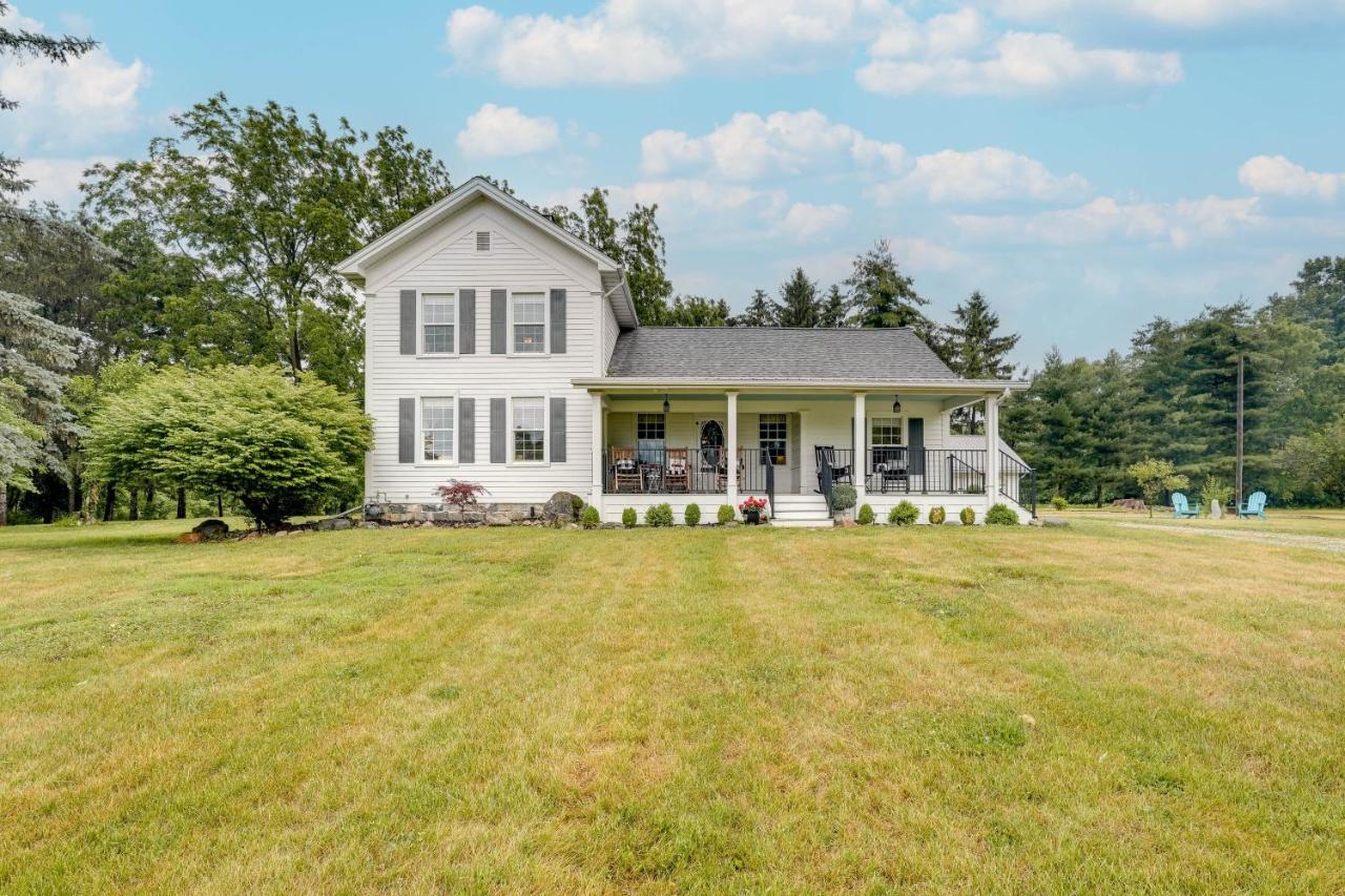 Wolcottville Farmhouse 18 Mi To Shipshewana Exterior photo
